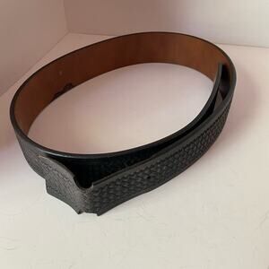 Leather Belt 36BB Don Hume Miami, Okla Hand Tooled Black Unfinished